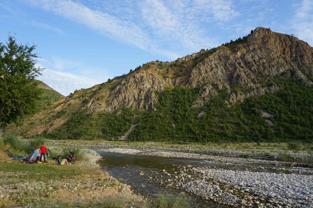 Top notch camping at the foot of the pass