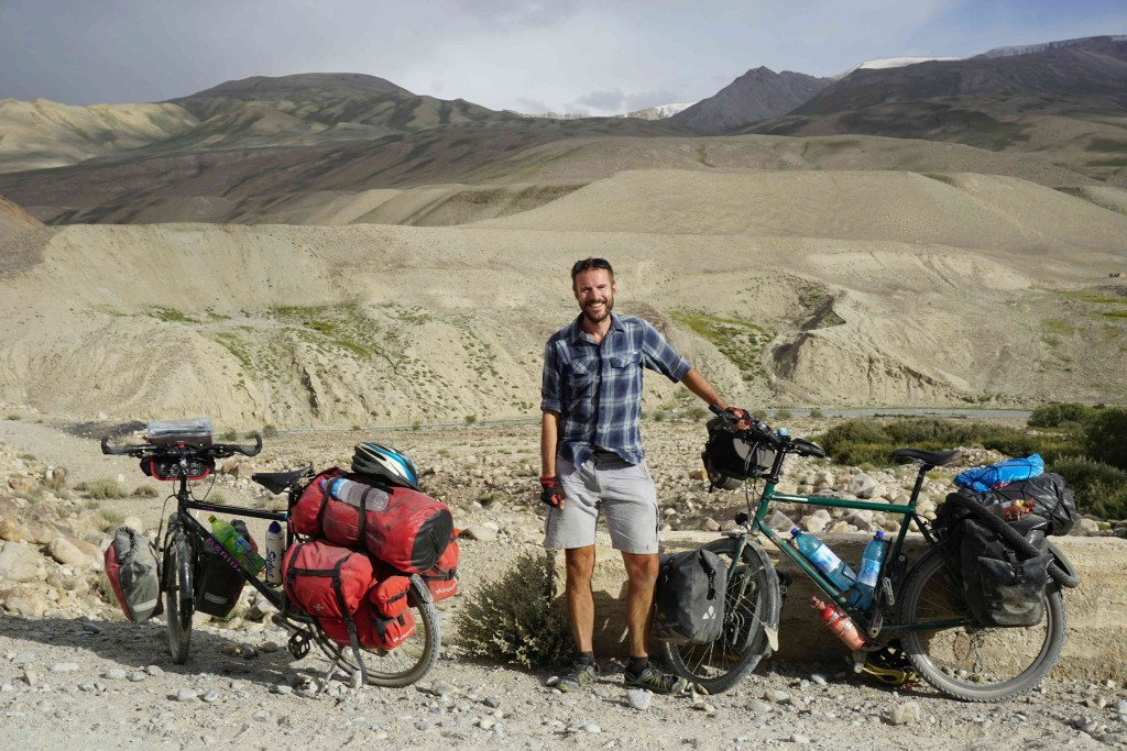 Approaching the Khargush Pass