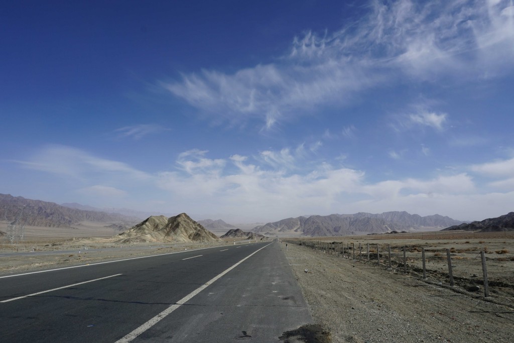 Over the Qingshan saddle into Qinghai province