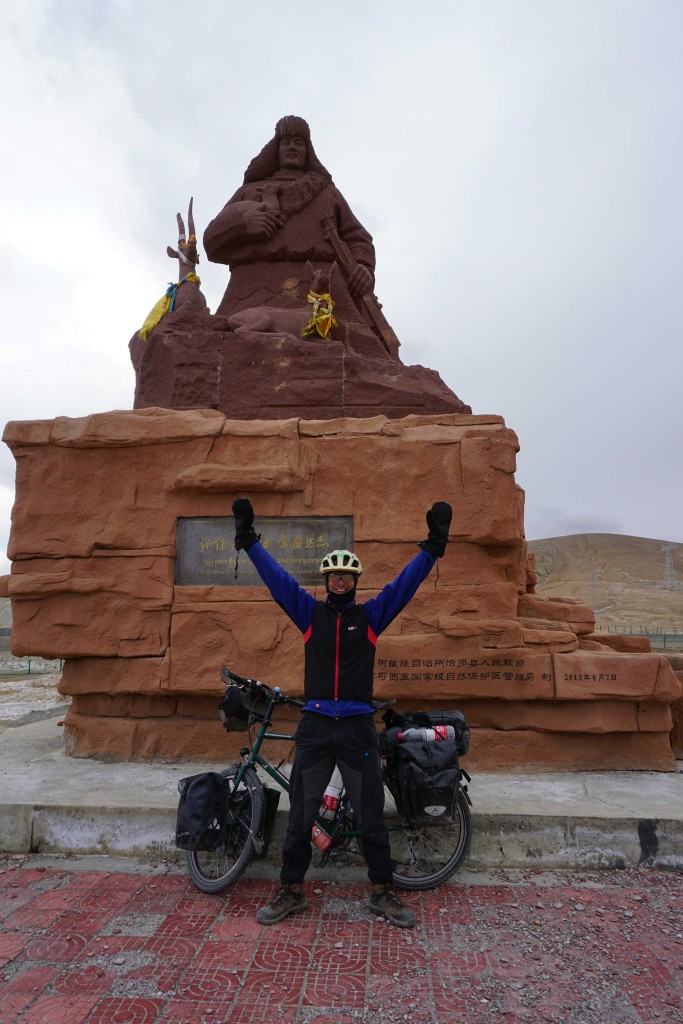 Top of the Kunlun pass. This get up quickly proved to be woefully inadequate for the descent.