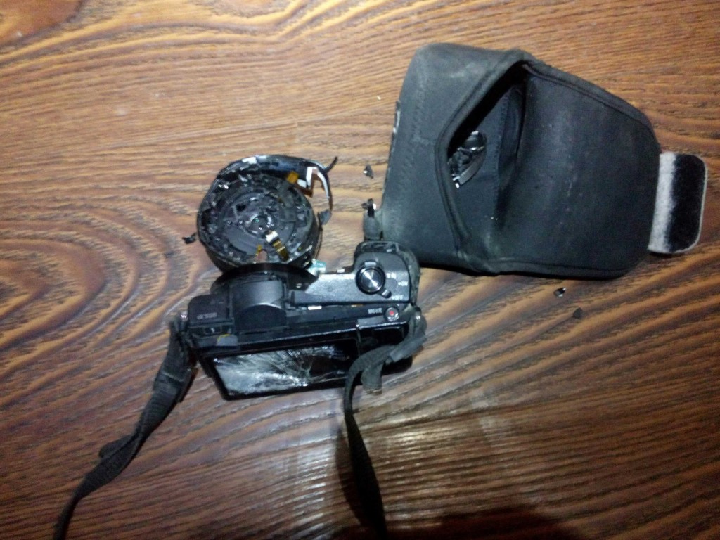 Post-mortem in Garze. Rest in pieces plucky Sony alpha 550.