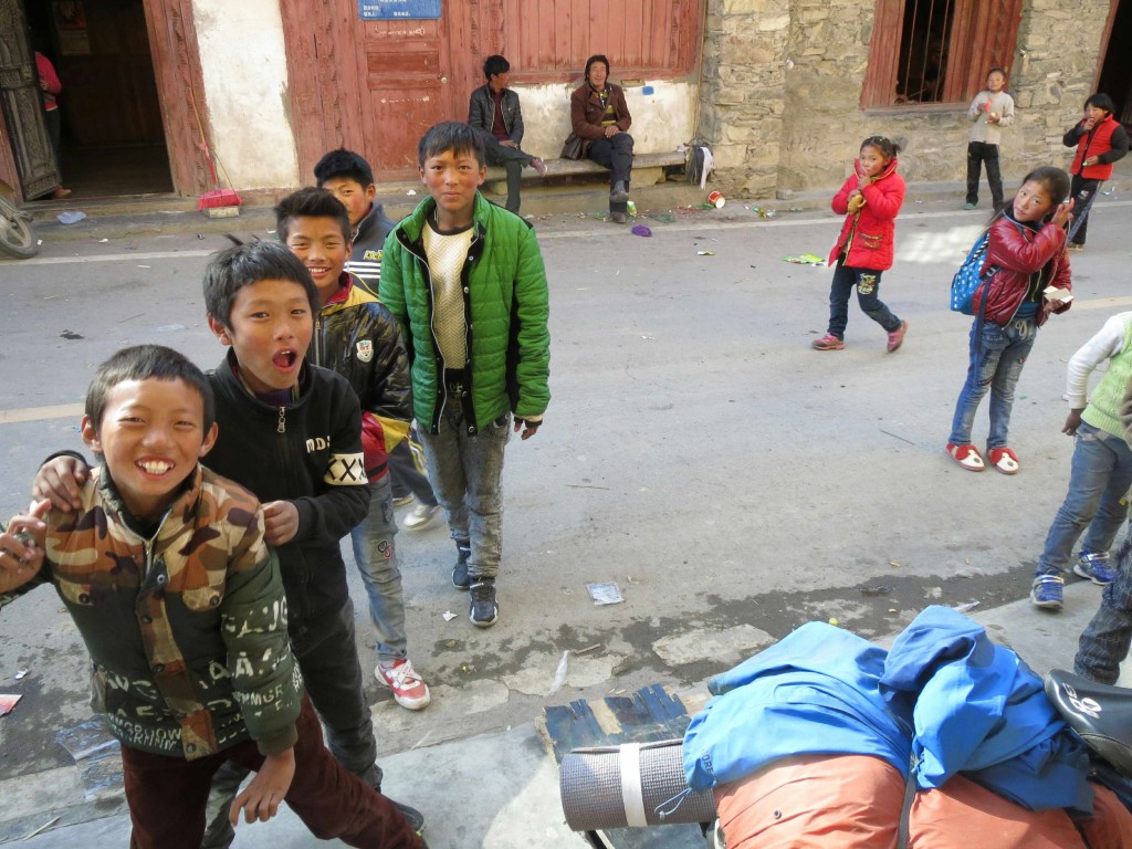 Village kids in Junba, Sichuan