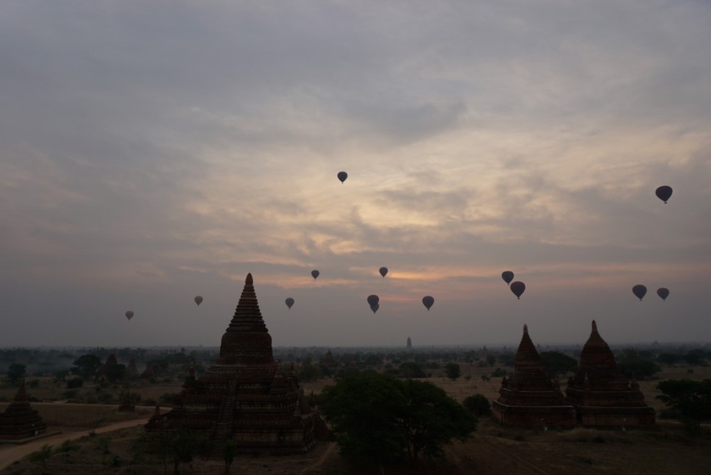 Temples & rich people at dawn