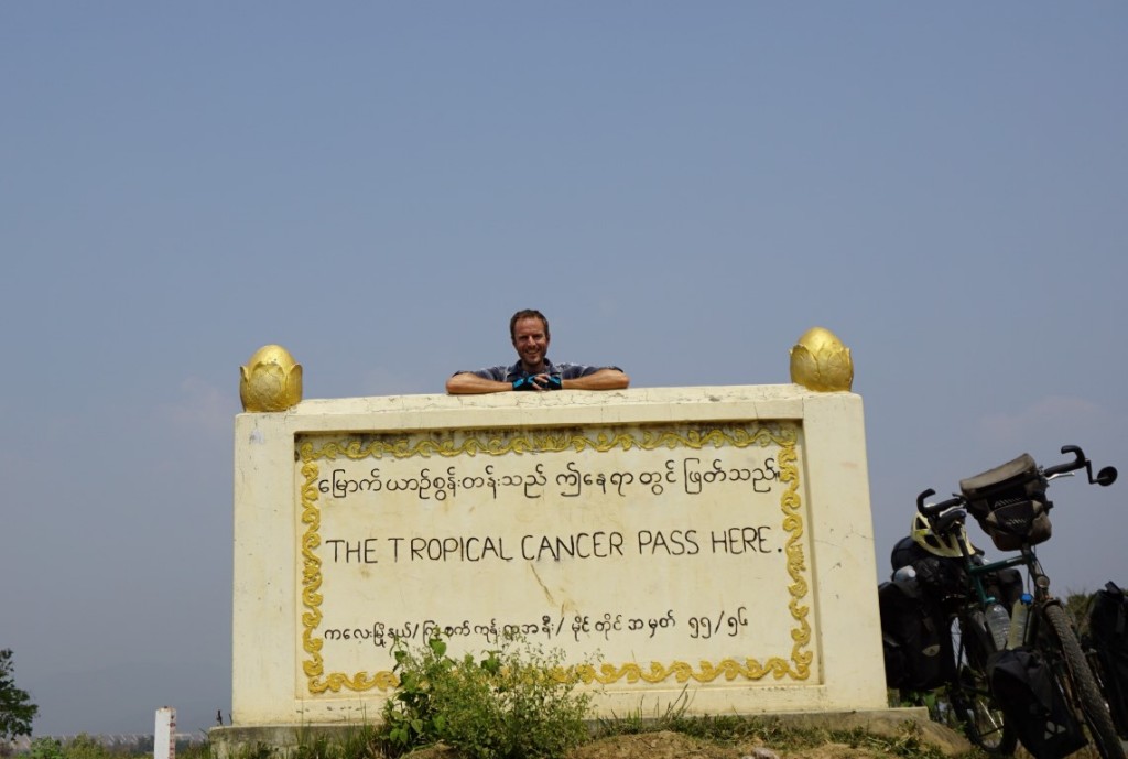 Crossing the Tropic of Cancer, heading towards the border with India